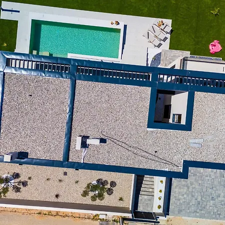 Brand New Orca-premium Luxury With Heated Saltwater Pool Villa *