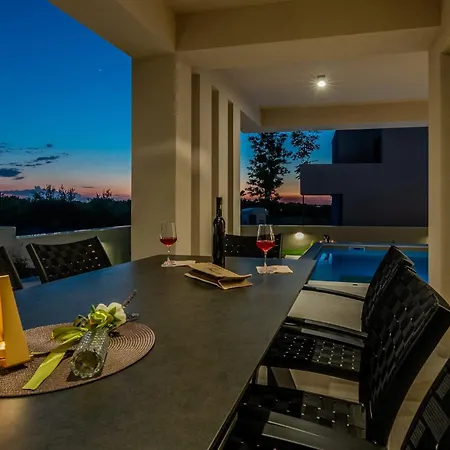 Brand New Orca-premium Luxury With Heated Saltwater Pool Villa Privlaka (Zadar)