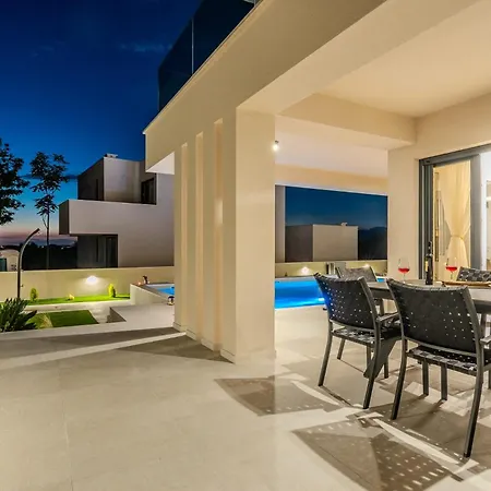 Brand New Orca-premium Luxury With Heated Saltwater Pool Villa Privlaka (Zadar)