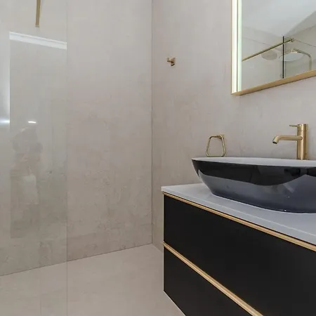 Brand New Orca-premium Luxury With Heated Saltwater Pool 别墅